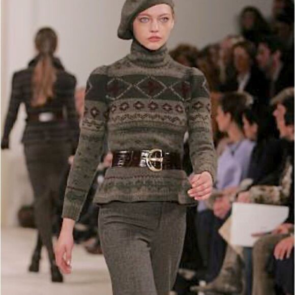 Vintage Fall 2006 Runway Collection Brown Alligator Brass Buckle Contour Belt - Picture 4 of 16